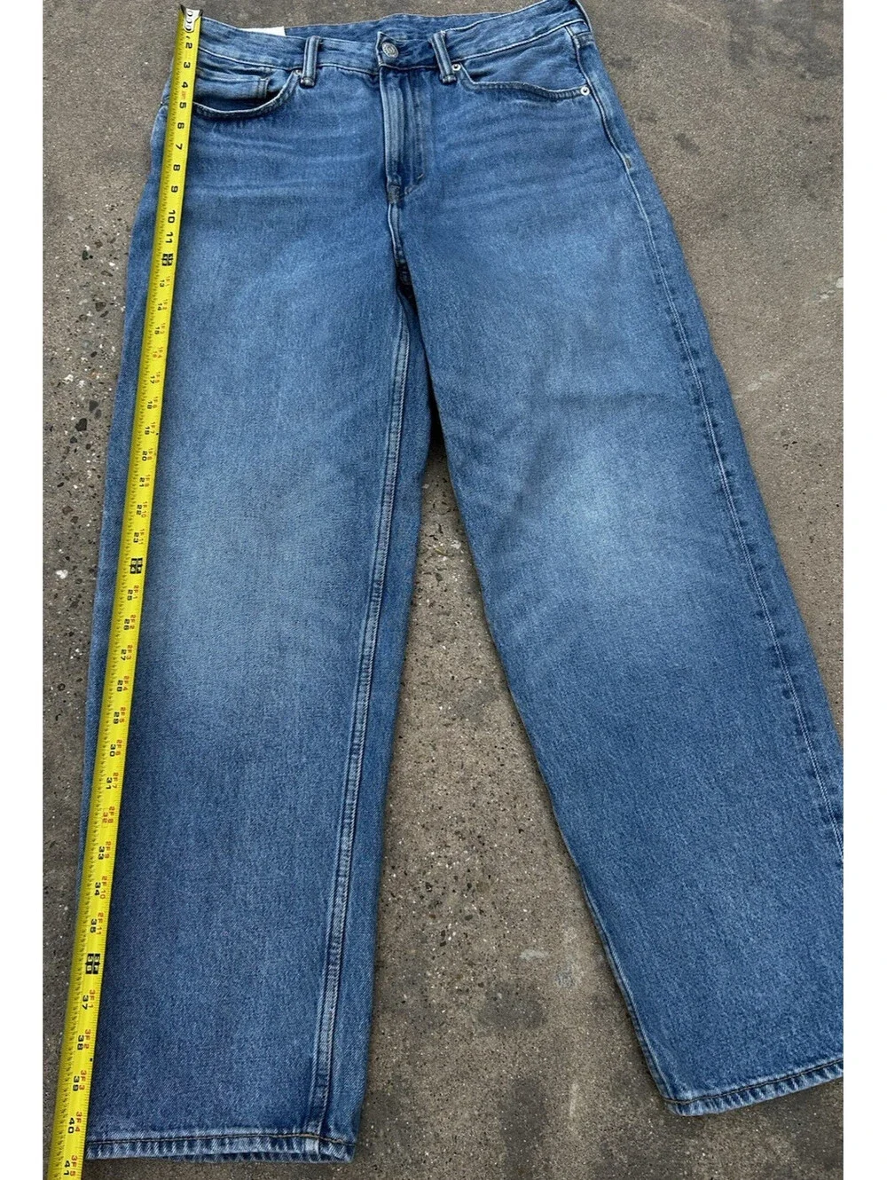H&M 90’s Baggy Denim Blue Jeans Size 32W x 32L  Cotton Light Fading Loose Fit
